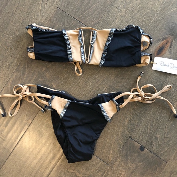 NWT Beach Bunny Smoke and Mirrors Bikini